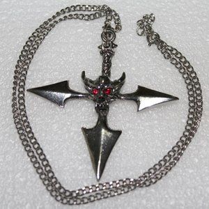Silver Tone Red Eye Evil Horned Skull Lobster Clasp Fashion Pendant Necklace